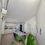 Luxury Penthouse *