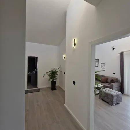 Luxury Penthouse דורס