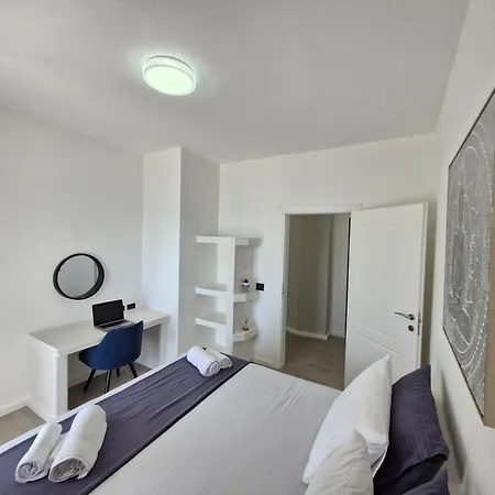 Luxury Penthouse דורס