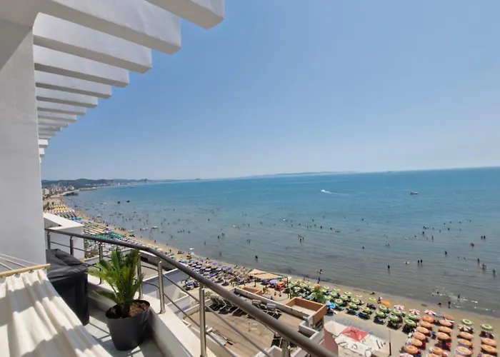 Luxury Penthouse * Durrës