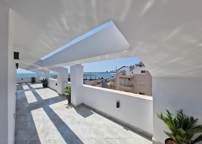 Luxury Penthouse * Durrës