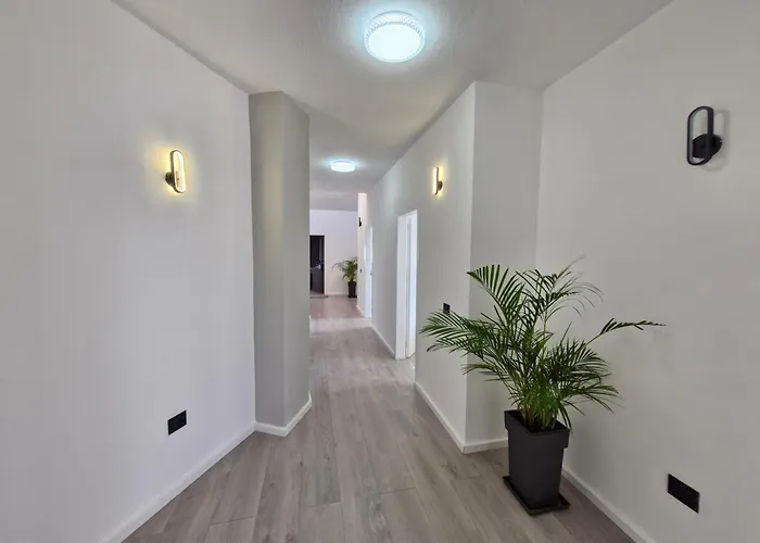 Luxury Penthouse * Durrës